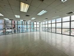 Lippo Centre (D2), Office #558258791
